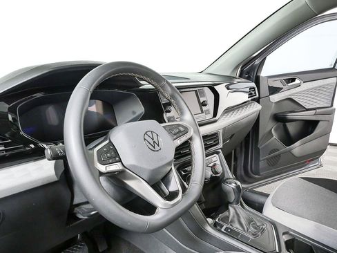 Used 2023 Volkswagen Taos S FWD image 4