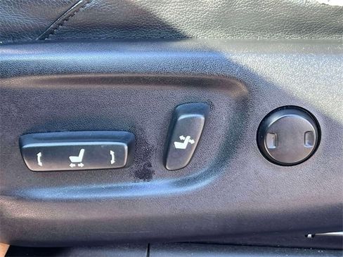 Used 2012 Toyota 4Runner Limited image 22