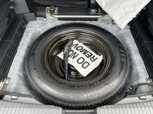 Used 2025 Nissan Rogue SV AWD/4WD image 26