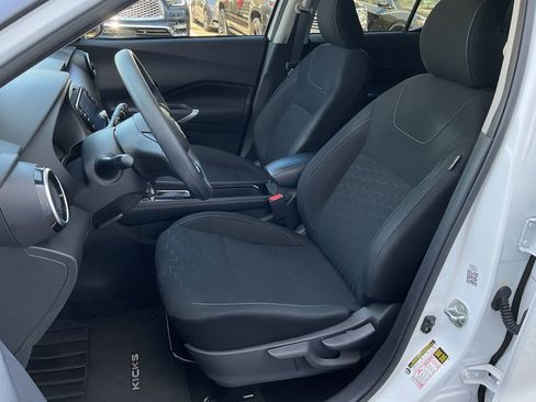 Used 2024 Nissan Kicks SV image 14
