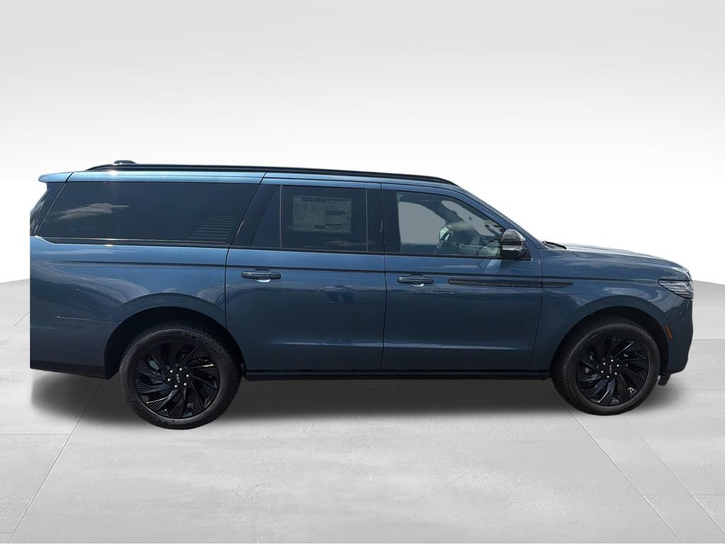 New 2027 Lincoln Navigator L Reserve w/ Jet Appearance Package AWD/4WD image 6