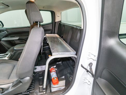 Used 2022 Chevrolet Colorado LT w/ Fleet Safety Package image 11