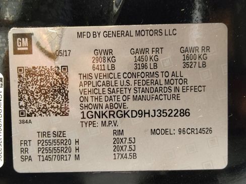 Used 2017 Chevrolet Traverse LT w/ Style and Technology Package FWD image 33