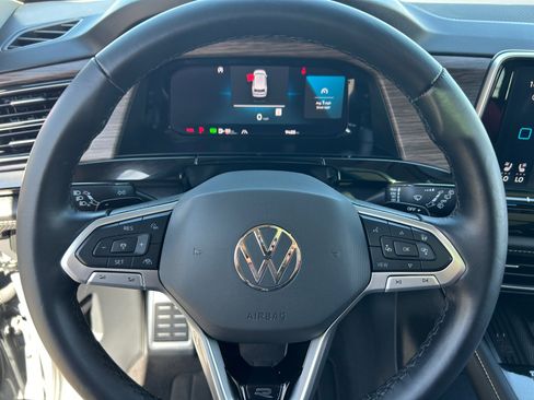 Used 2025 Volkswagen Atlas SEL Premium R-Line AWD/4WD image 9