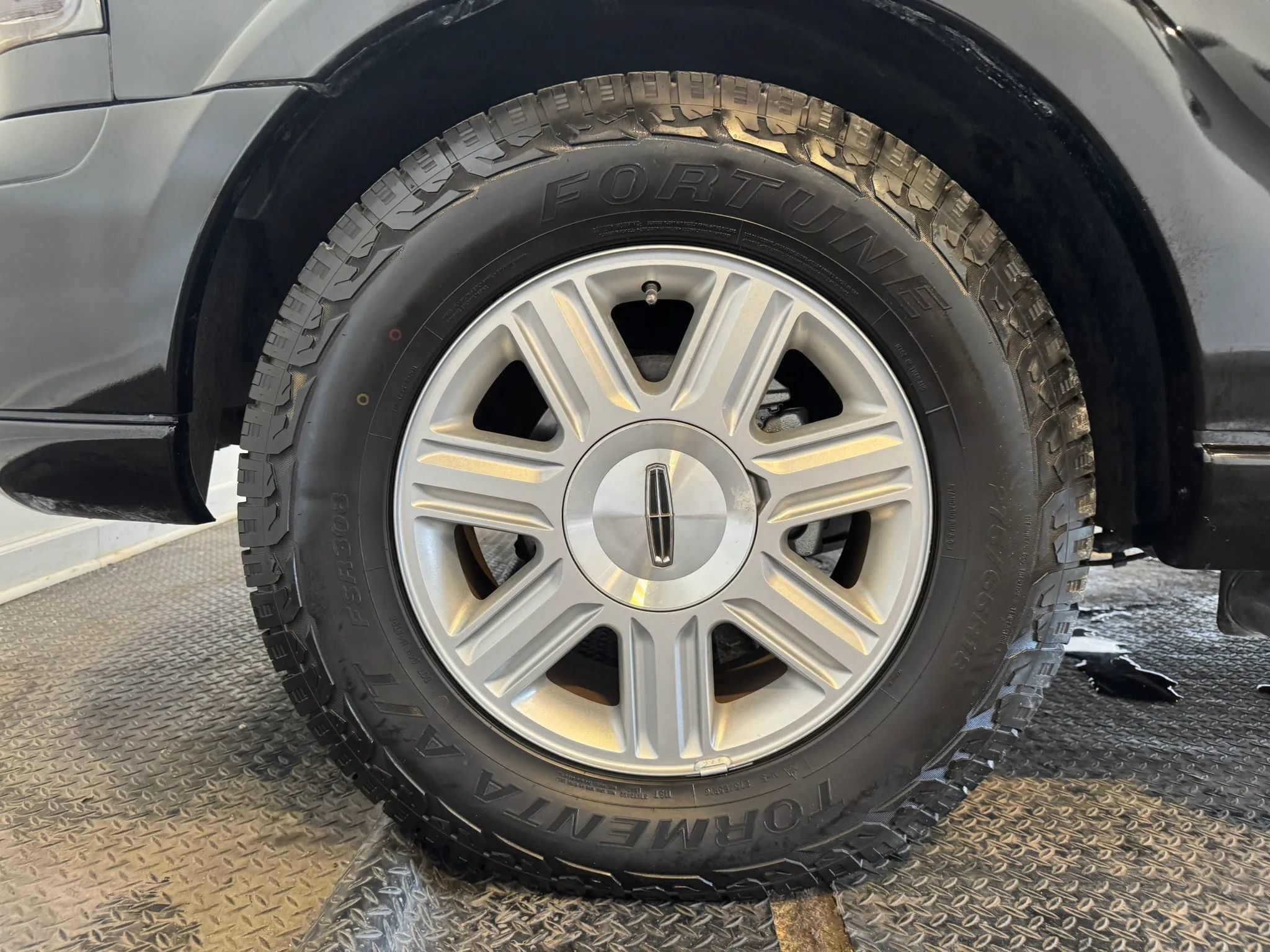 Used 2002 Lincoln Blackwood RWD image 38