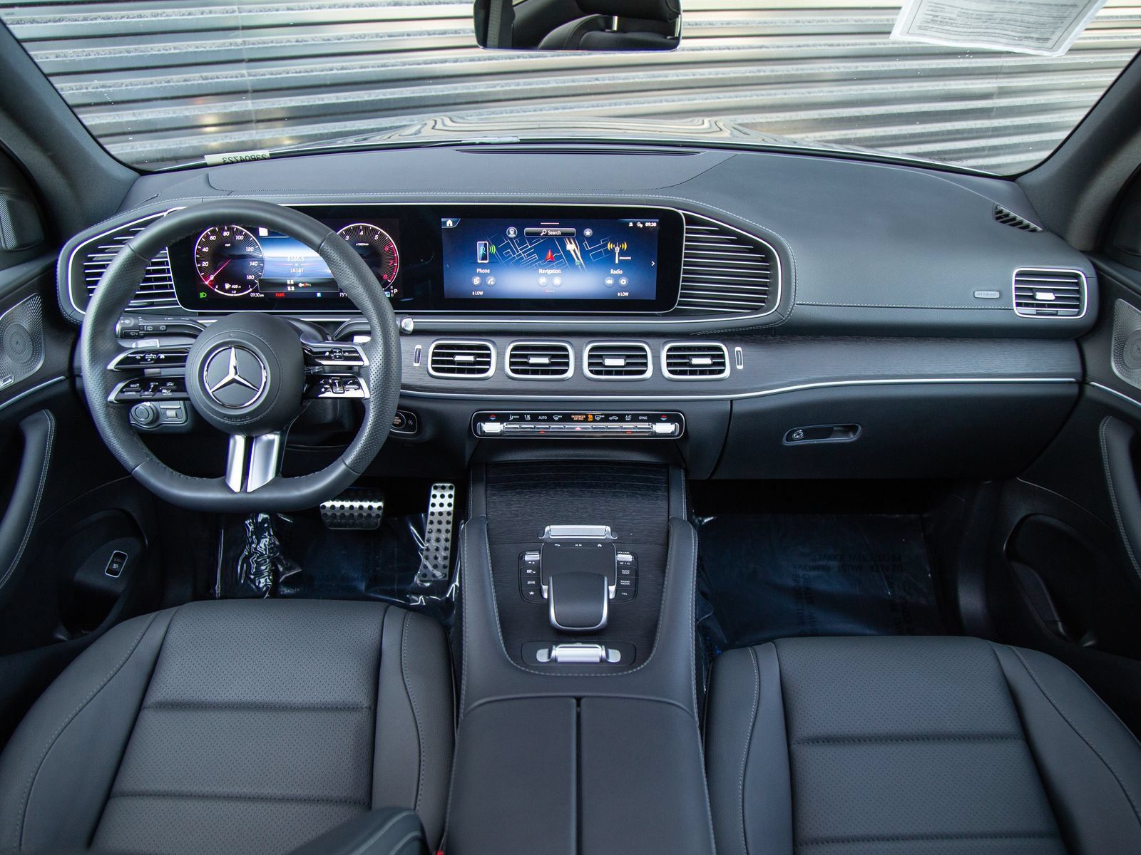 Used 2024 Mercedes-Benz GLS 450 4MATIC image 22