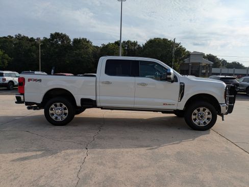 Used 2024 Ford F250 King Ranch w/ Chrome Package image 5