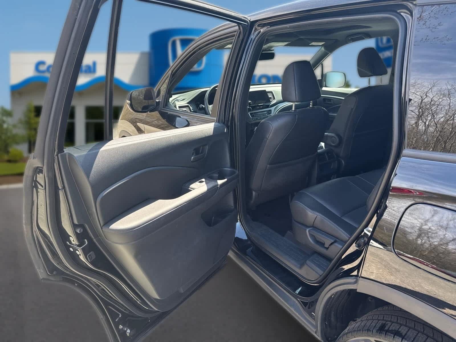 Used 2023 Honda Passport EX-L image 28