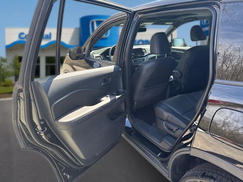 Used 2023 Honda Passport EX-L image 28
