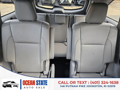 Used 2018 Toyota Highlander XLE image 15