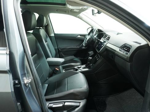 Used 2019 Volkswagen Tiguan SEL AWD/4WD image 11