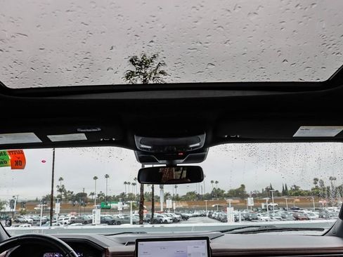 Used 2024 Ford Expedition Max Limited image 19