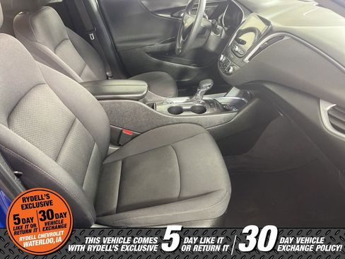 Used 2023 Chevrolet Malibu LT image 14