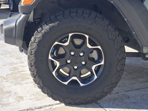 Used 2023 Jeep Wrangler Sport image 14