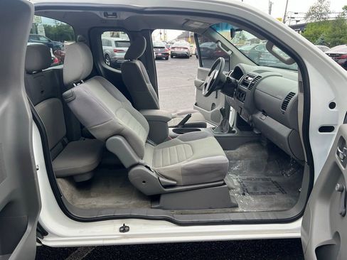 Used 2013 Nissan Frontier S w/ S Preferred Pkg RWD image 24