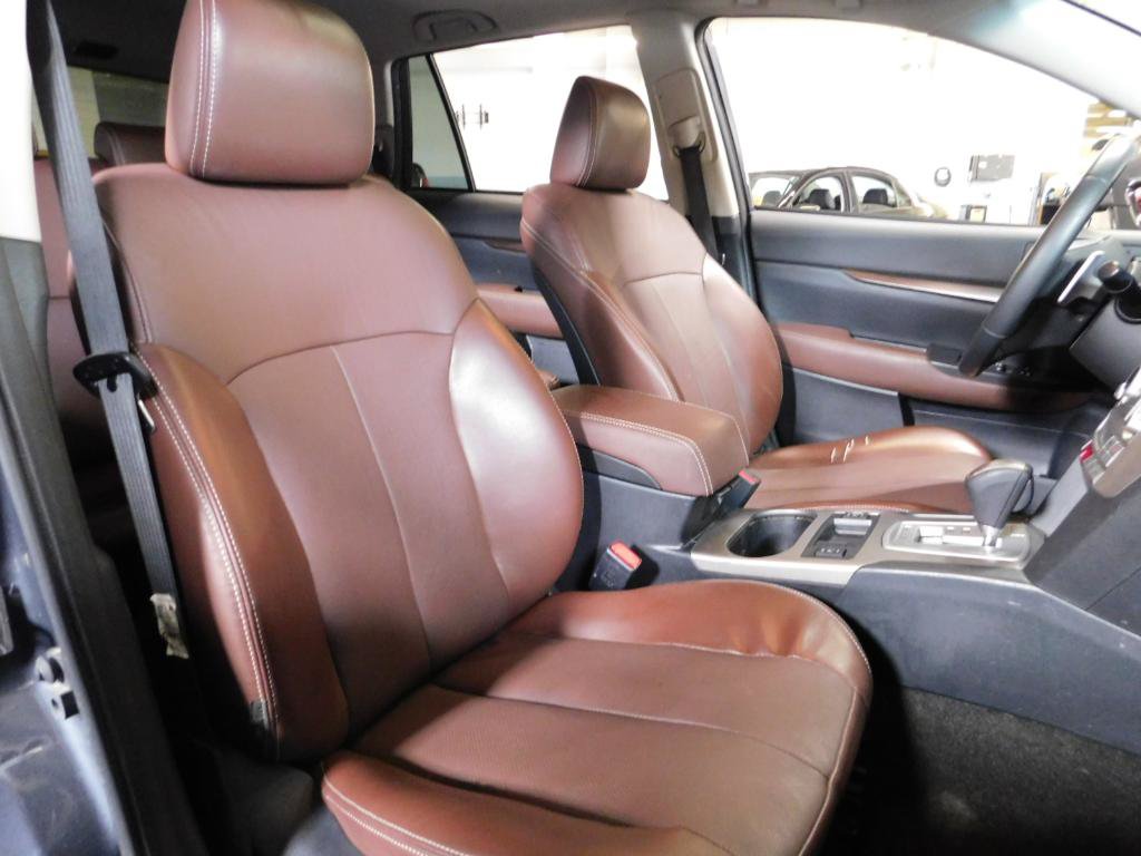Used 2014 Subaru Outback 2.5i Limited AWD/4WD image 13