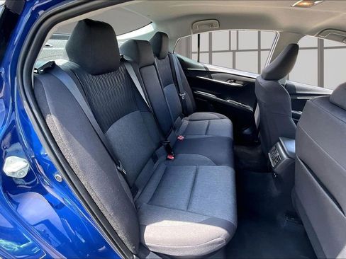 Used 2025 Toyota Camry SE FWD image 25