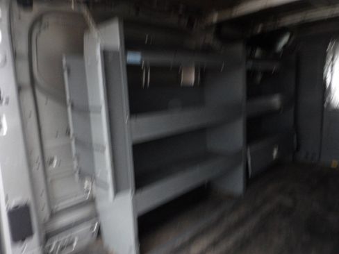 Used 2015 Ford Transit 250 130 Low Roof RWD image 10