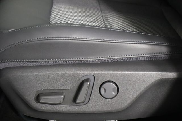 Certified 2024 Kia Niro Wind FWD image 17