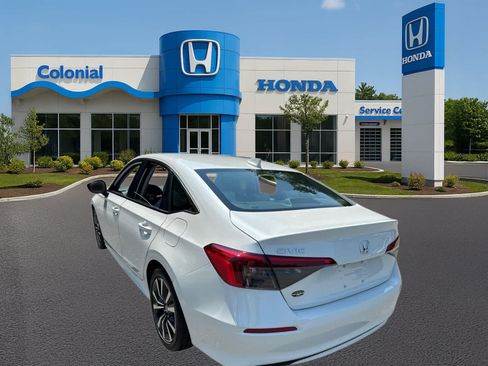 Used 2023 Honda Civic EX image 4
