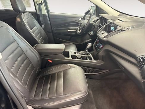 Used 2018 Ford Escape SEL w/ Ford Safe & Smart Package AWD/4WD image 4