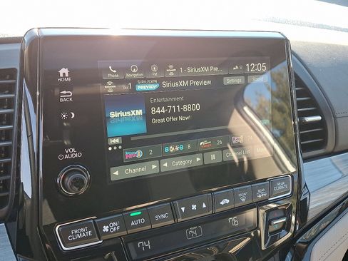 Used 2023 Honda Odyssey Elite image 17