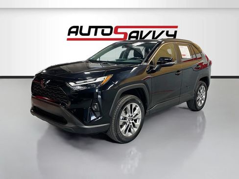 Used 2025 Toyota RAV4 XLE Premium AWD/4WD image 3