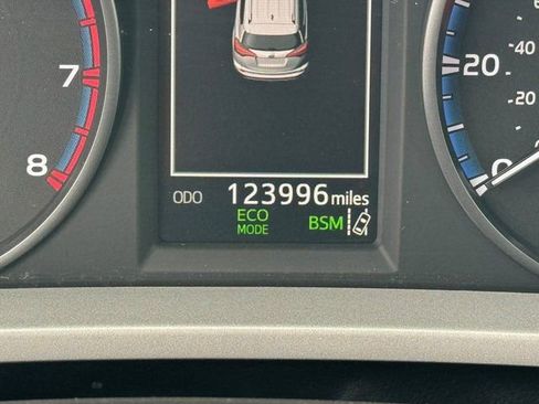 Used 2017 Toyota RAV4 XLE w/ Plus Extra Value Package image 27