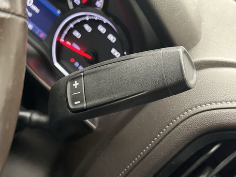 Used 2020 Chevrolet Silverado 1500 LT w/ Convenience Package image 23