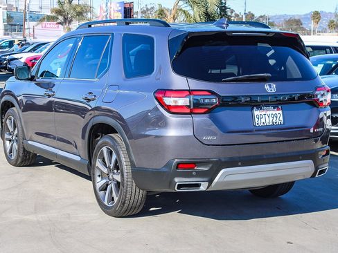 Used 2023 Honda Pilot Elite image 7