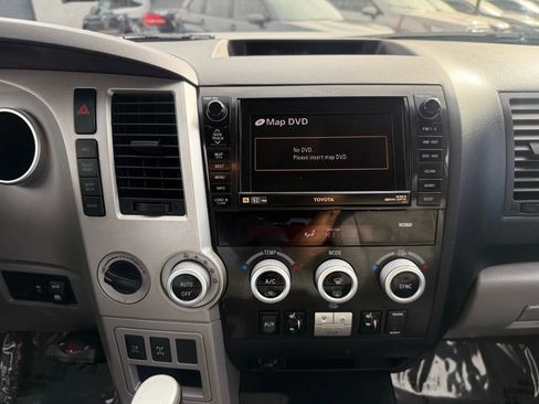 Used 2008 Toyota Sequoia Limited image 38