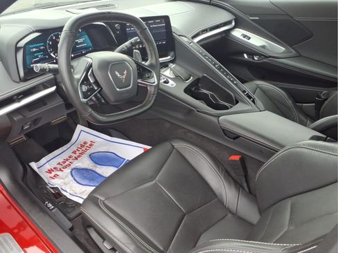Used 2023 Chevrolet Corvette Stingray Convertible w/ Z51 Performance Package RWD image 9