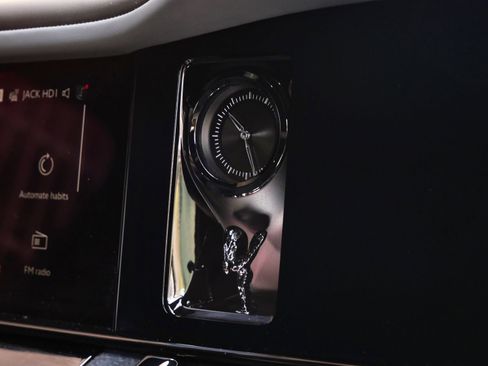 Certified 2026 Rolls-Royce Cullinan Black Badge AWD/4WD image 14