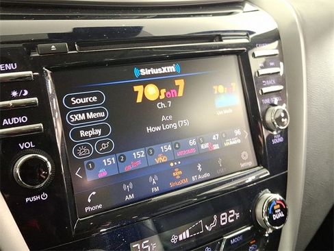 Used 2022 Nissan Murano SV w/ SV Midnight Edition Package image 3