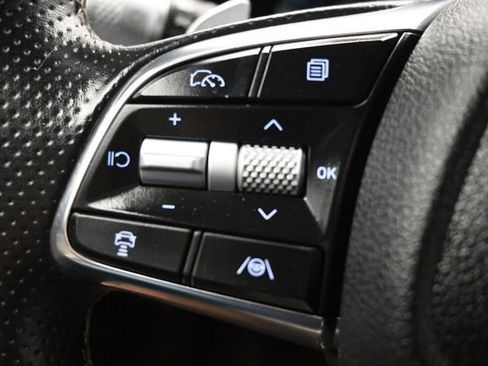 Used 2025 Genesis G70 2.5T AWD/4WD image 22