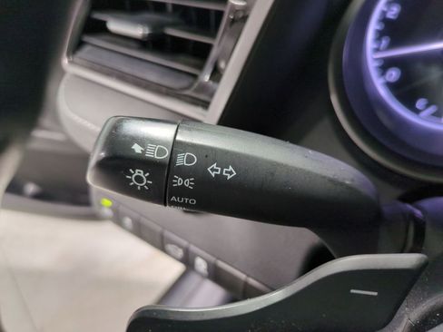 Used 2023 Toyota Camry SE image 28