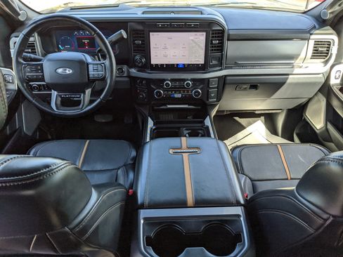 Used 2024 Ford F250 Platinum image 16
