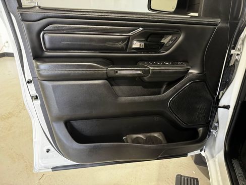 Used 2022 RAM 1500 Limited w/ Body-Colour Bumper Group AWD/4WD image 18