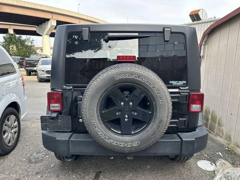 Used 2011 Jeep Wrangler Sport AWD/4WD image 5