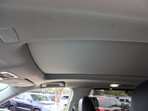 Used 2024 Toyota Grand Highlander AWD image 19