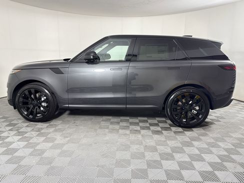 New 2026 Land Rover Range Rover Sport SE image 2