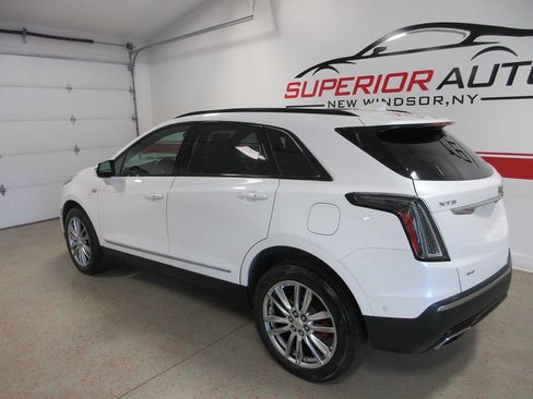 Used 2022 Cadillac XT5 Sportv w/ Technology Package AWD/4WD image 3