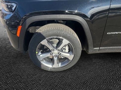 New 2026 Jeep Grand Cherokee L Limited image 10