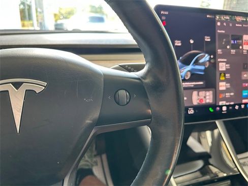Used 2018 Tesla Model 3 Long Range image 21