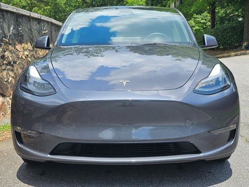 Used 2023 Tesla Model Y Long Range AWD/4WD image 6