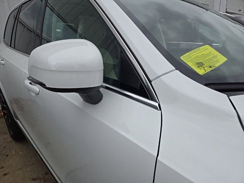 New 2026 Volvo XC90 B6 Ultra image 5