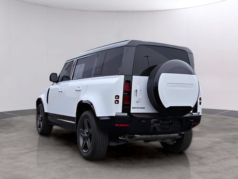 Certified 2024 Land Rover Defender 110 X-Dynamic SE AWD/4WD image 7
