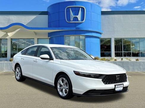 Used 2025 Honda Accord LX image 1