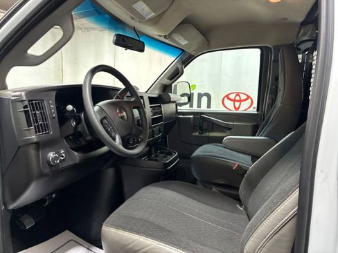 Used 2024 GMC Savana 2500 w/ Driver Convenience Package RWD image 19