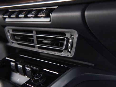 Used 2023 Porsche 911 Sport Classic image 31